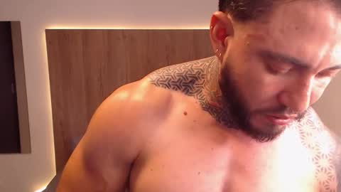 lianjones9 online show from 24, 10, 2025