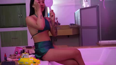 liasuaza online show from 17, 3, 2026