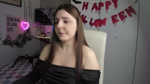 Lia online show from 27, 10, 2025