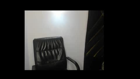 Snapshot of lick_pussyjuice chatting on 17, 2, 2025 kimani online show from 17, 2, 2025