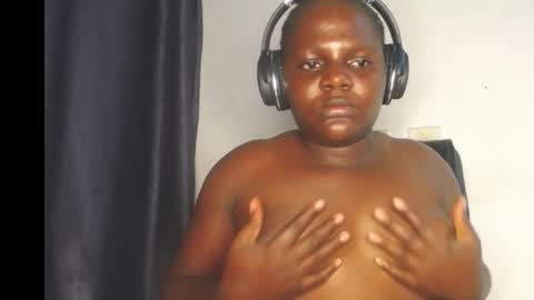 Snapshot of lick_pussyjuice chatting on 16, 11, 2025 kimani online show from 16, 11, 2025