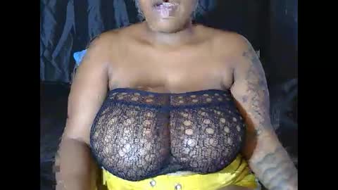 Snapshot of lickabletash98 chatting on 8, 1, 2025 lickabletash98 online show from 8, 1, 2025