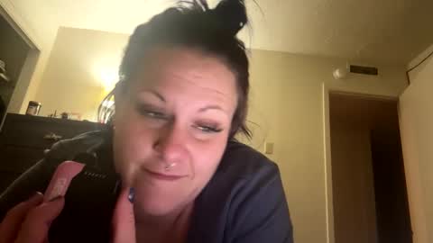 AllieAustyn online show from 16, 1, 2025