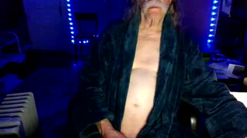 Snapshot of lickyouryoni chatting on 4, 4, 2026 LickYourYoni online show from 4, 4, 2026