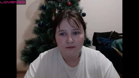 light_lunaa online show from 2, 1, 2025