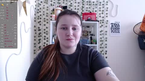 light_lunaa online show from 1, 2, 2025