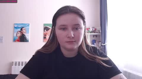 light_lunaa online show from 4, 3, 2025