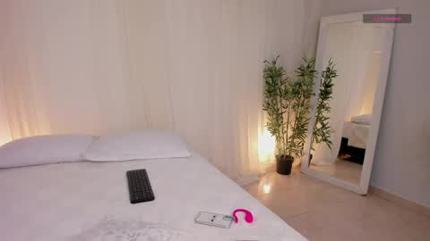 Lia Sweet online show from 11, 4, 2026