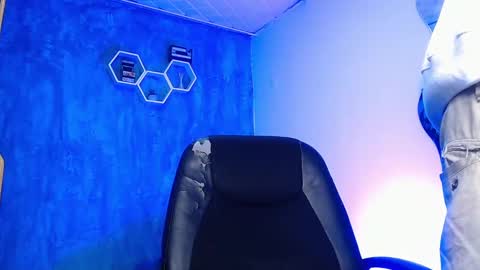 Daniel online show from 16, 2, 2025