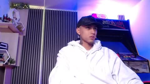 Daniel online show from 8, 3, 2025