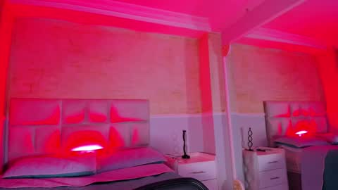 L I I A M online show from 7, 2, 2025