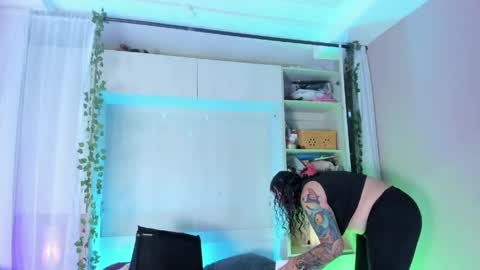         online show from 11, 4, 2026