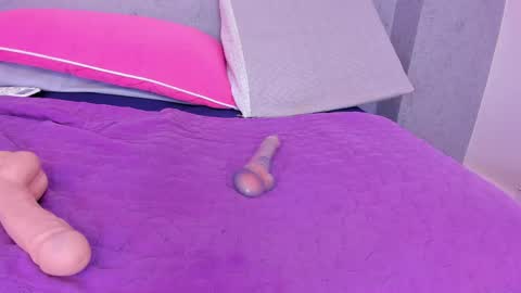 Snapshot of liil_miia chatting on 30, 4, 2026 Miia online show from 30, 4, 2026