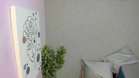 Snapshot of liil_miia chatting on 4, 5, 2026 Miia online show from 4, 5, 2026
