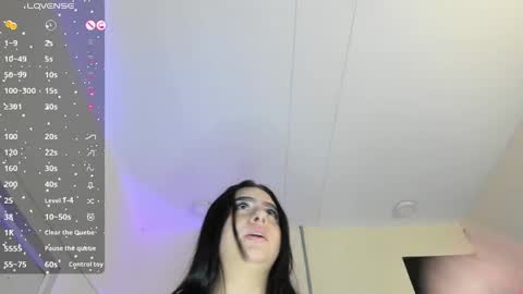 Lily Moore online show from 5, 3, 2025