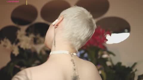 likaaberry online show from 23, 10, 2025