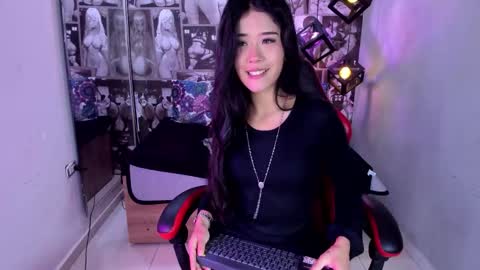 Snapshot of lil_cey chatting on 30, 9, 2025 Lili Cey online show from 30, 9, 2025