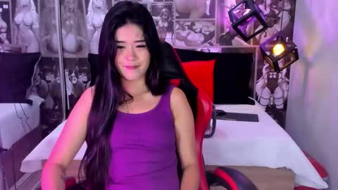 Snapshot of lil_cey chatting on 11, 10, 2025 Lili Cey online show from 11, 10, 2025