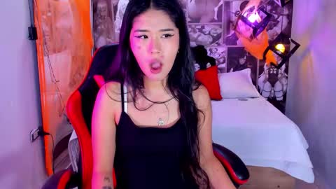 Snapshot of lil_cey chatting on 25, 10, 2025 Lili Cey online show from 25, 10, 2025