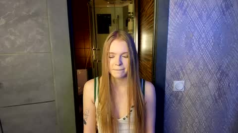 Snapshot of lil_cookie_monster chatting on 8, 4, 2026 Erica online show from 8, 4, 2026