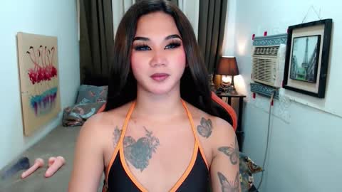 LILY online show from 7, 10, 2025
