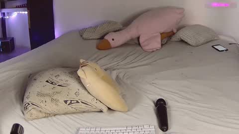 Nessa Greyrat   if u like me tip 25 tk and put  online show from 18, 2, 2025