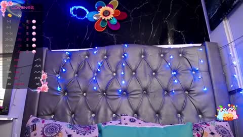   online show from 17, 12, 2024