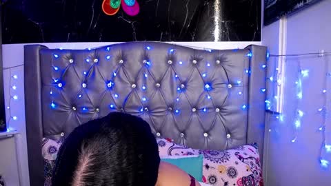   online show from 23, 1, 2025