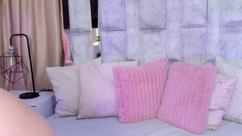Snapshot of lila_noa chatting on 8, 10, 2025 lila noa online show from 8, 10, 2025