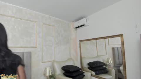 lila bailey  online show from 6, 10, 2025