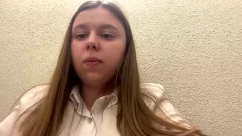 Snapshot of lilae37yis chatting on 9, 10, 2025 Lily online show from 9, 10, 2025