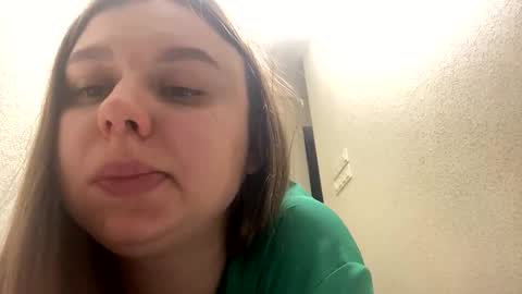 Snapshot of lilae37yis chatting on 16, 10, 2025 Lily online show from 16, 10, 2025