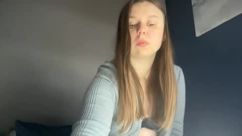 Snapshot of lilae37yis chatting on 21, 10, 2025 Lily online show from 21, 10, 2025