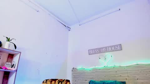 Lilah Sweet online show from 29, 1, 2025