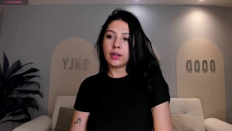 Lila West online show from 4, 3, 2025