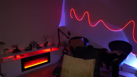 Rebecca online show from 10, 3, 2026