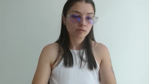 Valeri Villalobos  IG villa lobosvaleri online show from 3, 4, 2026