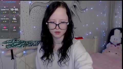 Nika and Lori online show from 6, 1, 2025