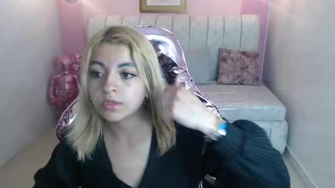 Lili online show from 21, 2, 2025