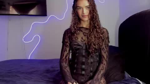 lili_evanss online show from 4, 6, 2026