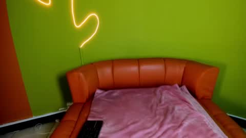 Lili  online show from 3, 4, 2026