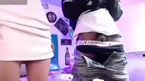 lili_roussi online show from 11, 9, 2025