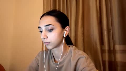 Snapshot of lilihalvorsen chatting on 12, 10, 2025 Lina online show from 12, 10, 2025