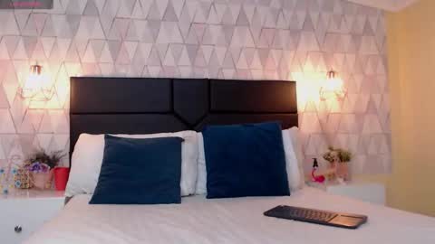 LilyJensen online show from 12, 9, 2025