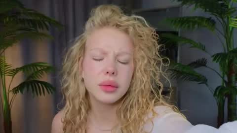 lililok101 online show from 25, 11, 2025