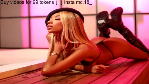 Lili  online show from 22, 12, 2024