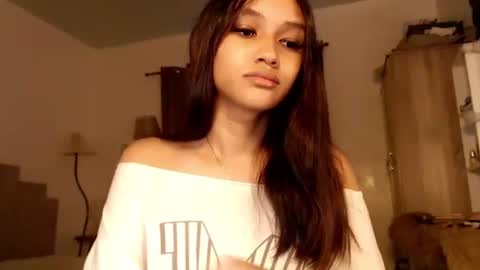 Chloe online show from 23, 10, 2025