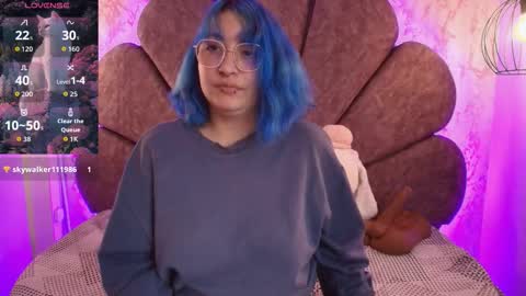 Snapshot of lilith_curvy chatting on 13, 9, 2025 online show from 13, 9, 2025