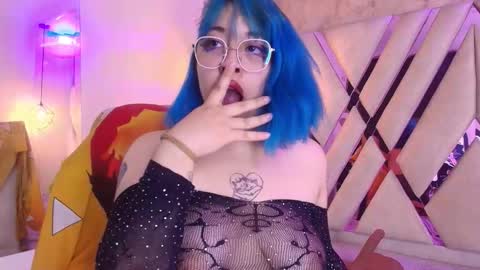 Snapshot of lilith_curvy chatting on 4, 10, 2025 online show from 4, 10, 2025