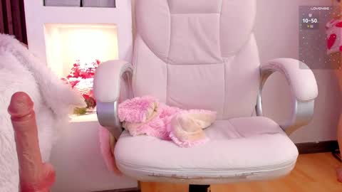 Lilith Gray online show from 21, 2, 2025